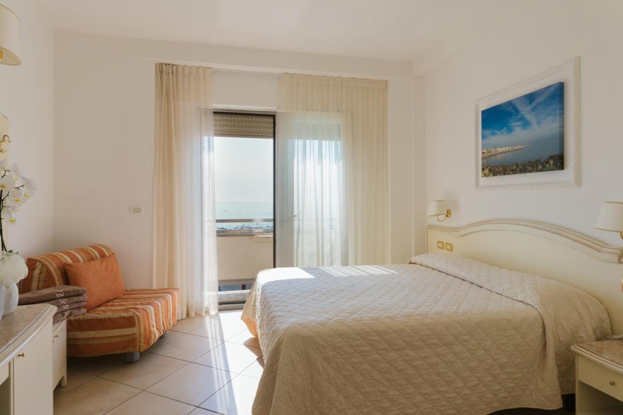 Acapulco Hotel 4*